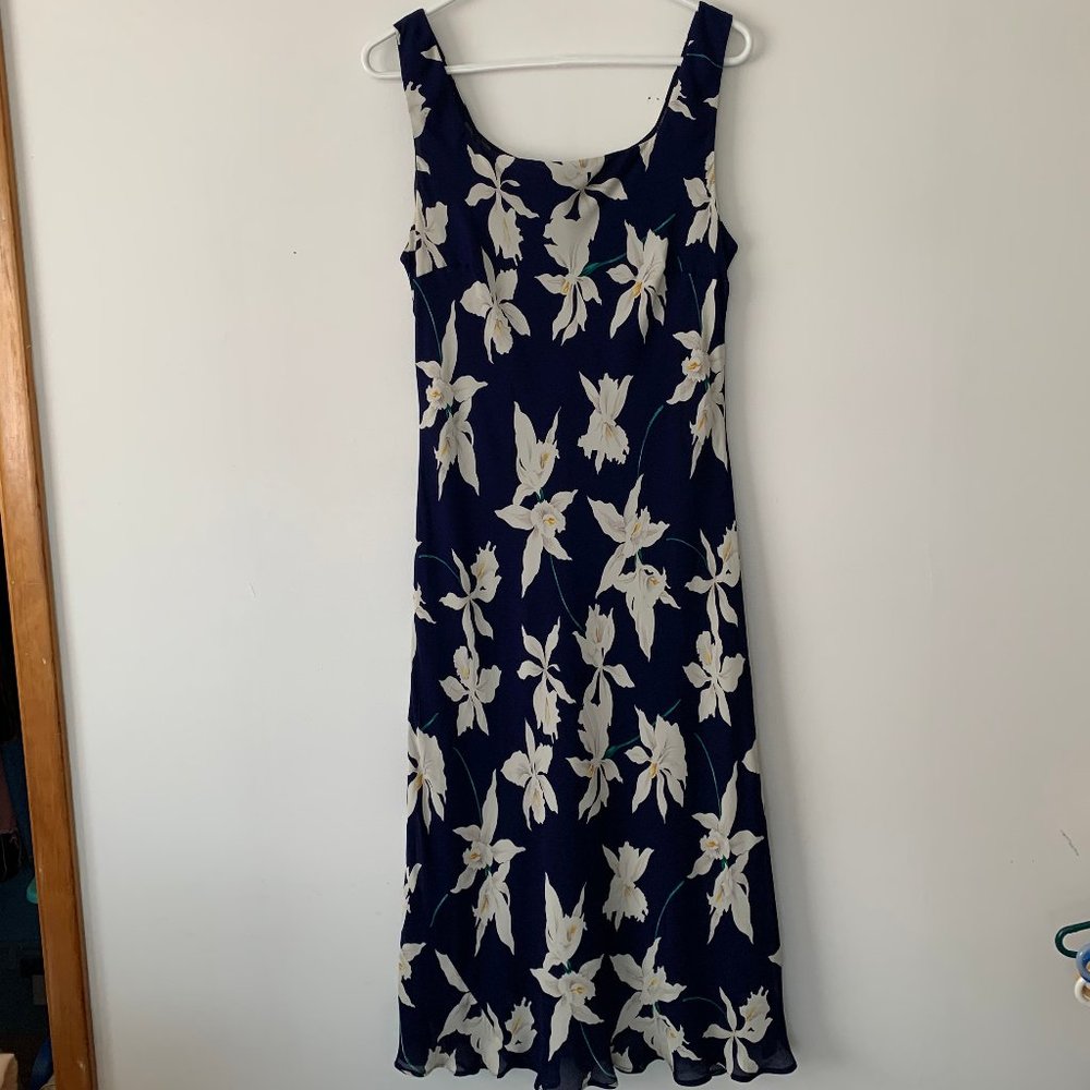 Lauren Ralph Lauren Navy Blue w White Lily Floral